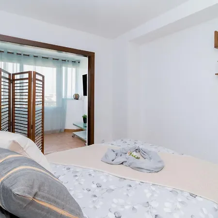 Apartment Miramar